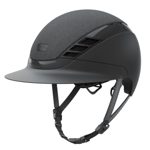 Sort Pikeur ABUS AirLuxe Supreme GLAM mat ridehjelm med stor skygge og hagerem set skr�t fra siden