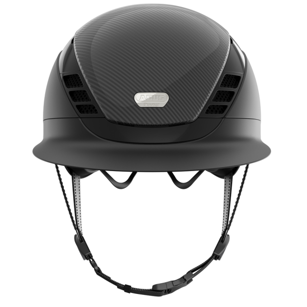 Sort Pikeur ABUS AirLuxe Pure Carbon Style ridehjelm med stor skygge og hagerem set forfra
