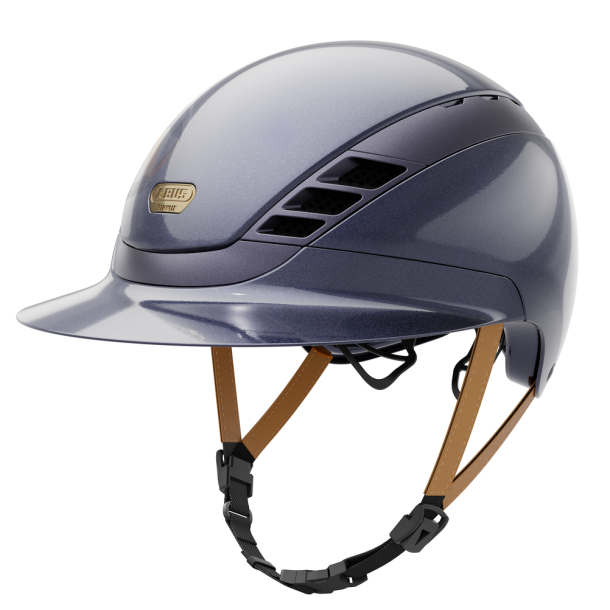 M�rkebl� Pikeur ABUS AirLuxe Pure Limited Edition Glossy ridehjelm med stor skygge og hagerem set skr�t fra siden