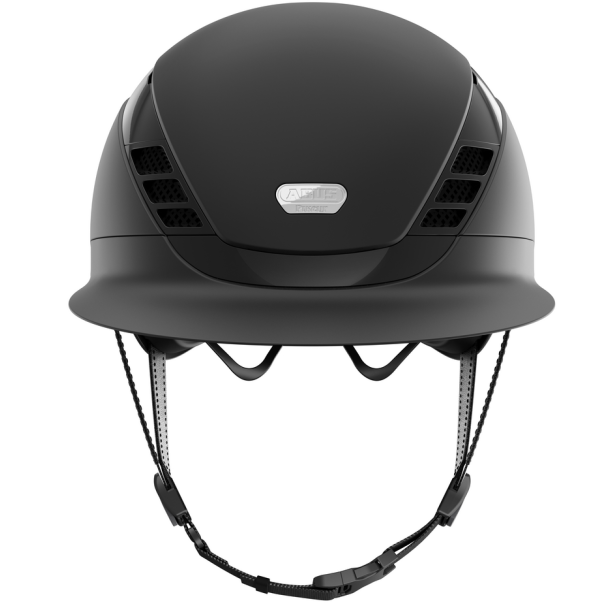 Sort Pikeur ABUS AirLuxe Pure mat ridehjelm med stor skygge og hagerem set forfra