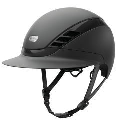 Sort Pikeur ABUS AirLuxe Pure mat ridehjelm med stor skygge og hagerem set skr�t fra siden