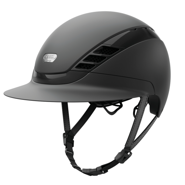 Sort Pikeur ABUS AirLuxe Pure mat ridehjelm med stor skygge og hagerem set skr�t fra siden