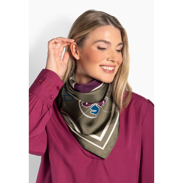 H�st Annie Silke scarf (90x90)