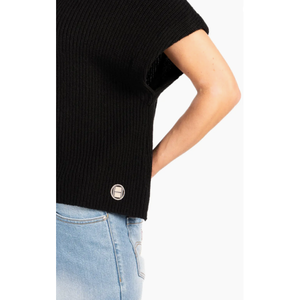 H&eacute;st Estelle top