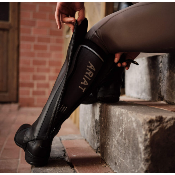 Ariat Heritage Contour Chap