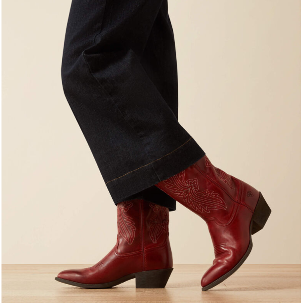 Ariat  Ultra high countrystyle crop jeans