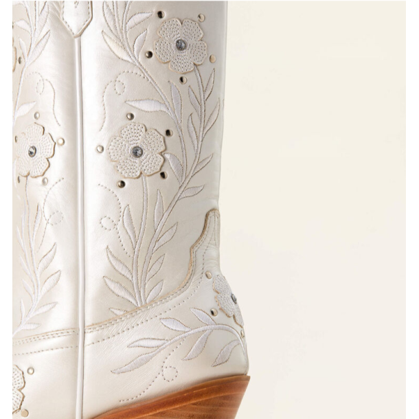 Ariat Romance Pearly white western st�vler