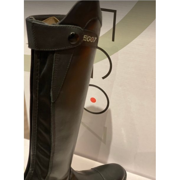 EGO7 Delphi Young Rider l�derridest�vle