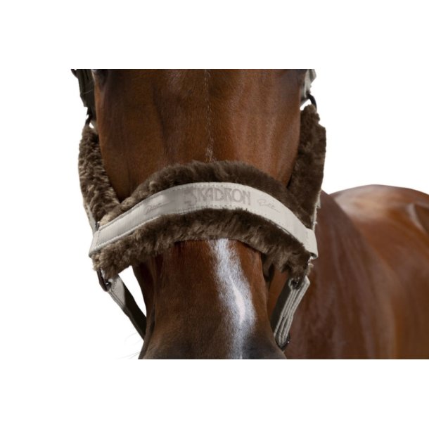 Eskadron grime Doublepin Glossy Fauxfur Platinum 20