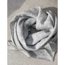 Rosas Small cashmere trekantst�rkl�de (R-22)