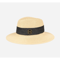 H�st Allesandra str�hat