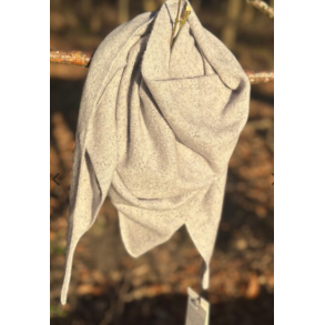 Rosas Cashmere trekantst�rkl�de med hulm�nster (R-25)