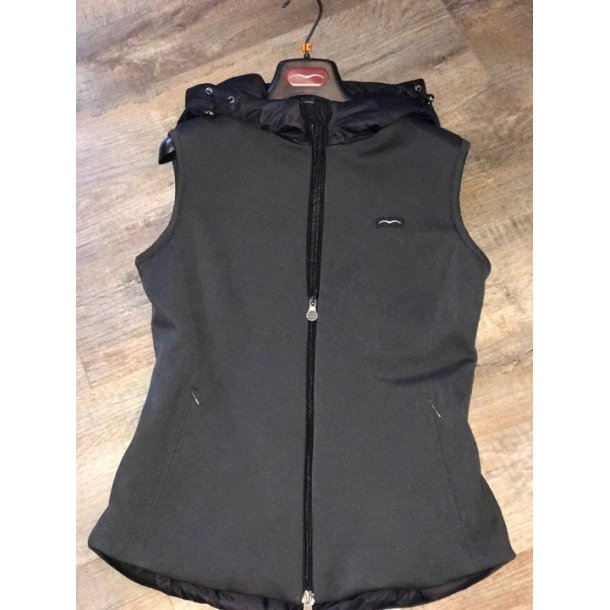 Animo Laccia vest AW19