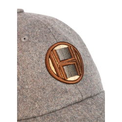 H�st Lou cap 