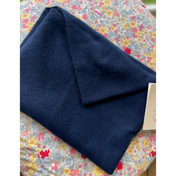 Rosas Small cashmere trekantst�rkl�de (R-22)