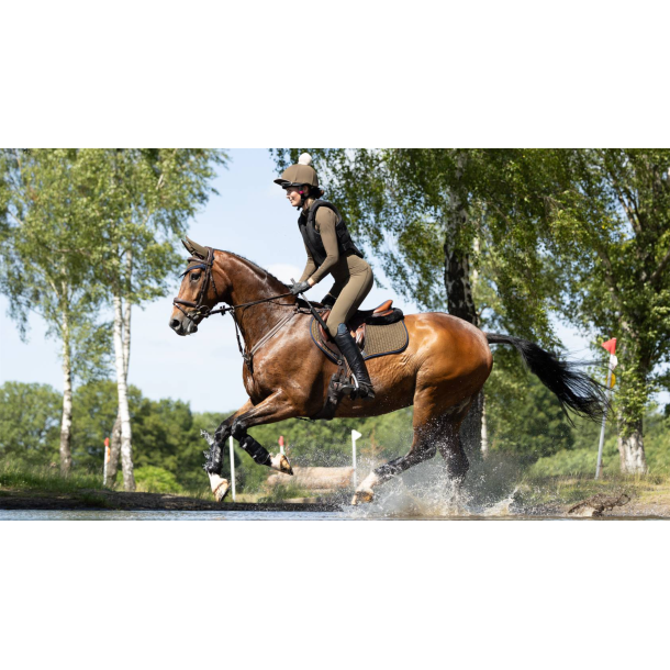 LeMieux Suede Close Contact sadelunderlag FW24