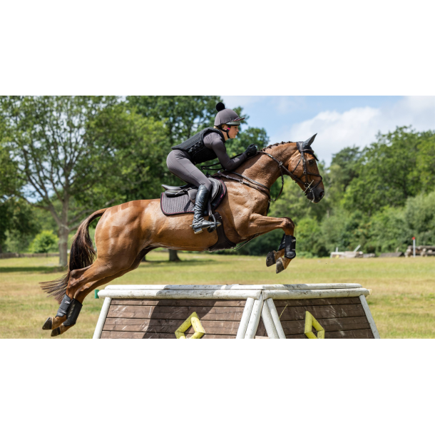 LeMieux Suede Close Contact sadelunderlag FW24