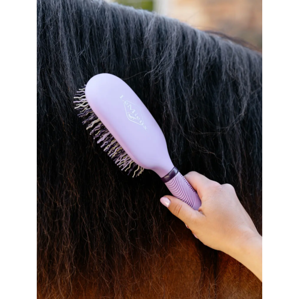 LeMieux Tangle Tidy strigle