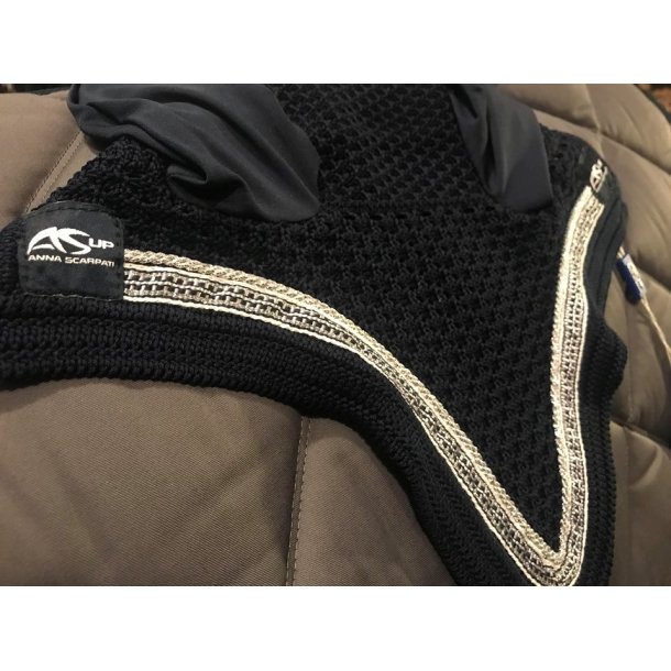 Anna Scarpati Zabeo Hood